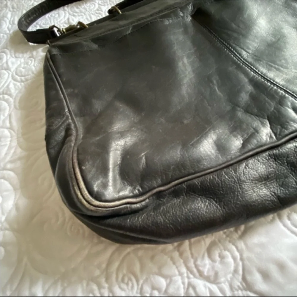 Noble Leather Briefcase Messenger Bag